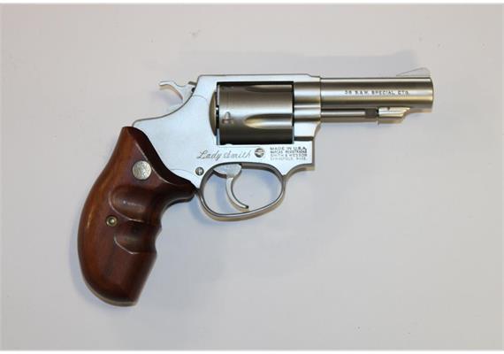 Revolver Smith & Wesson Lady Smith .38S&W