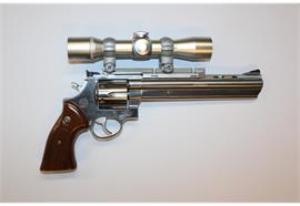 Revolver Taurus DA .44 Magnum