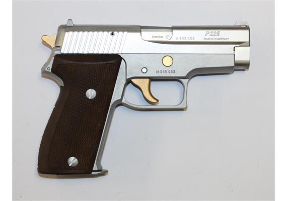 Pistole Sig Sauer P225 9mm Para / Von Bank