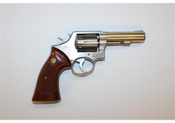 Revolver Smith & Wesson 64-1 .38Spez