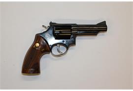 Revolver Taurus DA .357 Magnum